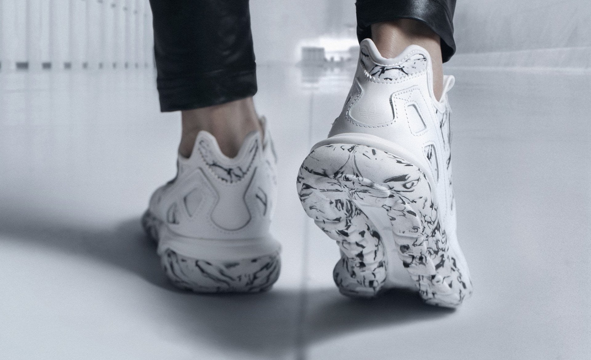 # adidas Originals 2016：潮流巨星創造未來新年時尚 10