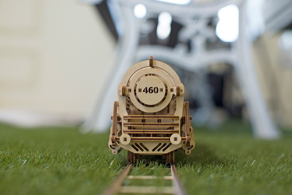 ＃ 可以跑的手工DIY模型 UGears ：小火車動起來了！ 7