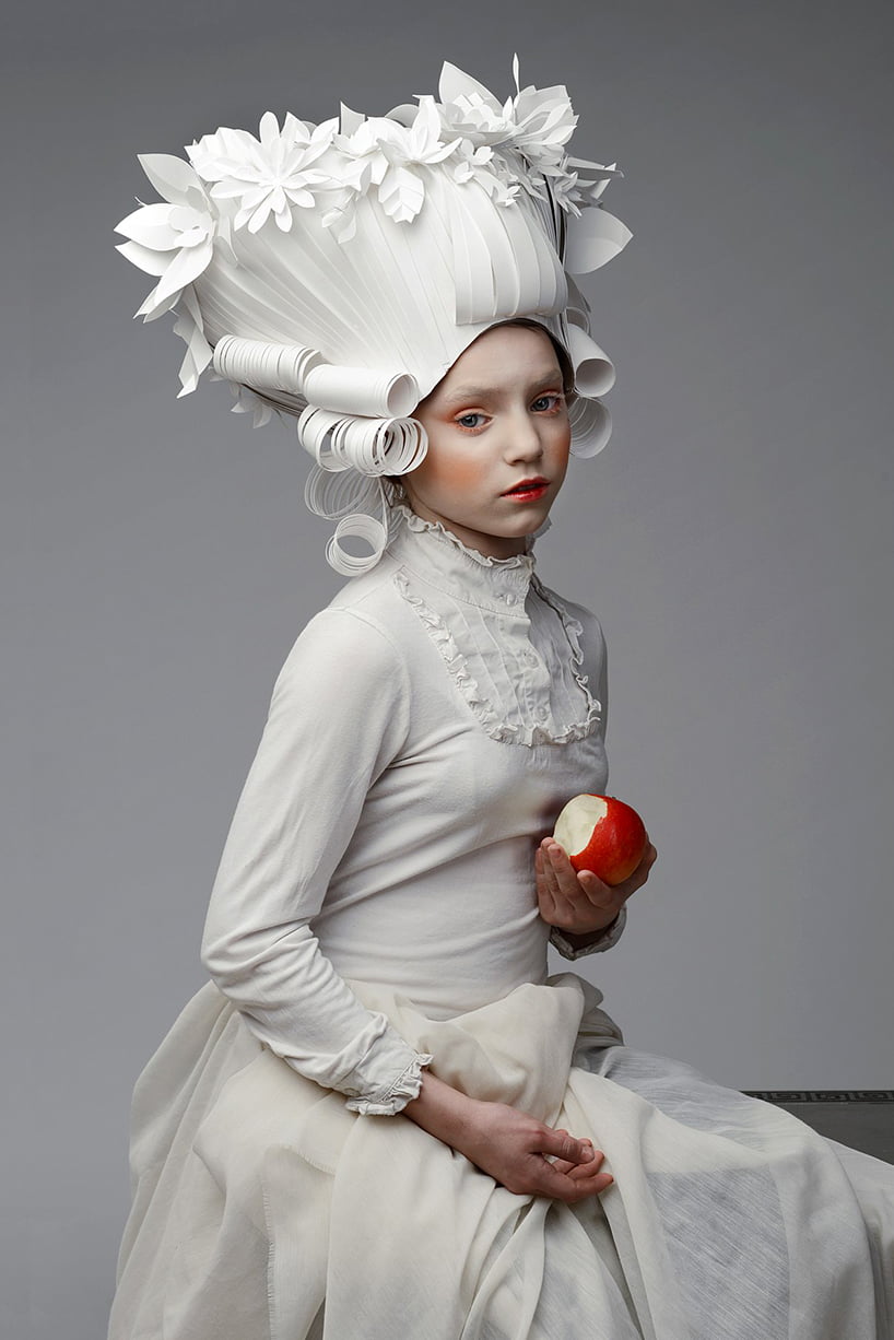 ＃ 這傳統的婚紗及復古的帽子竟是用紙做的？： Asya Kozina 挑戰華麗沒有極限 5