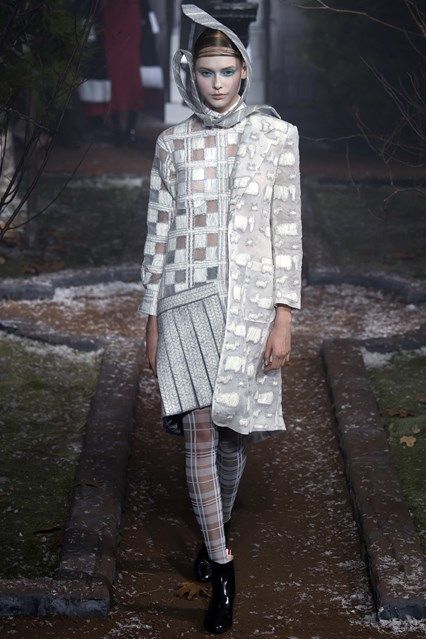 ＃ Thom Browne 紐約時裝周女裝系列：16 AW 華麗超現實的西裝解構 2