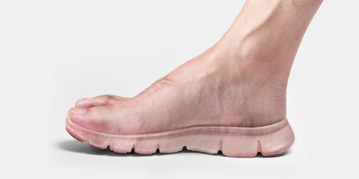 ＃ Jyo John MULLOR 這雙鞋越看越奇怪：Barefoot 人體肌理的氣墊鞋底