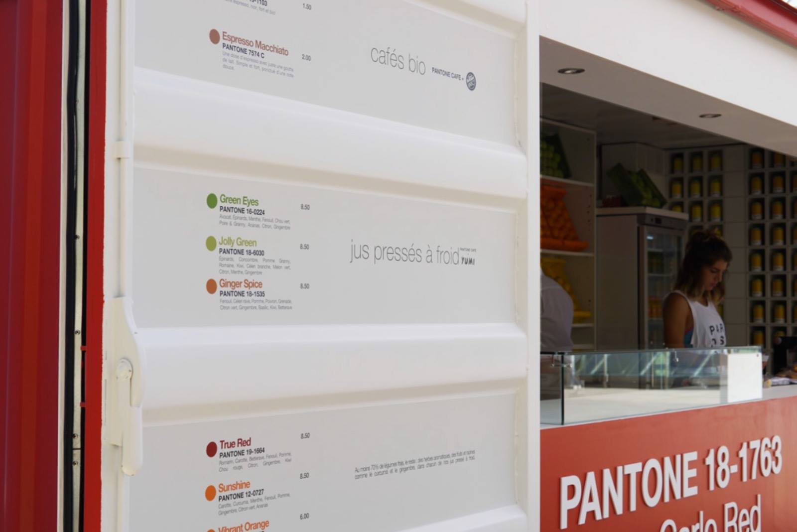 # Pantone Cafe 新開張：讓眼睛跟肚子享受一場顏色的饗宴 24