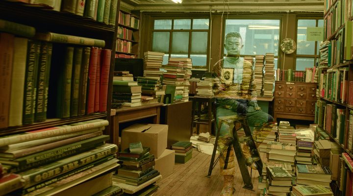# 要隱形也要保暖 ：Moncler找來Annie Leibovitz與中國藝術家劉勃麟的「隱形人」創作合作