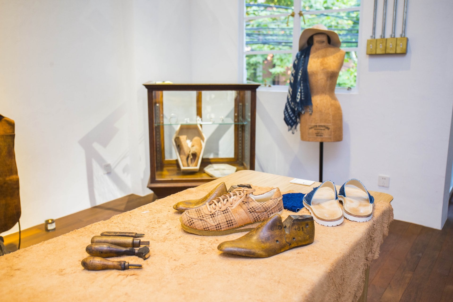 #日本獨立製鞋品牌H.Katsukawa：於上海新名所DAPPER 展示歷代經典。 11