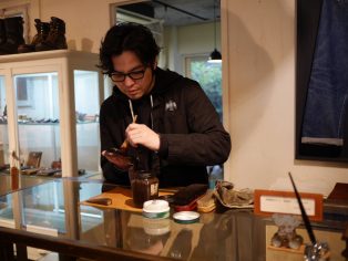 # 專訪日本國寶-本池秀夫及其MOTO：一個探索藝術與皮革關聯的家族品牌
