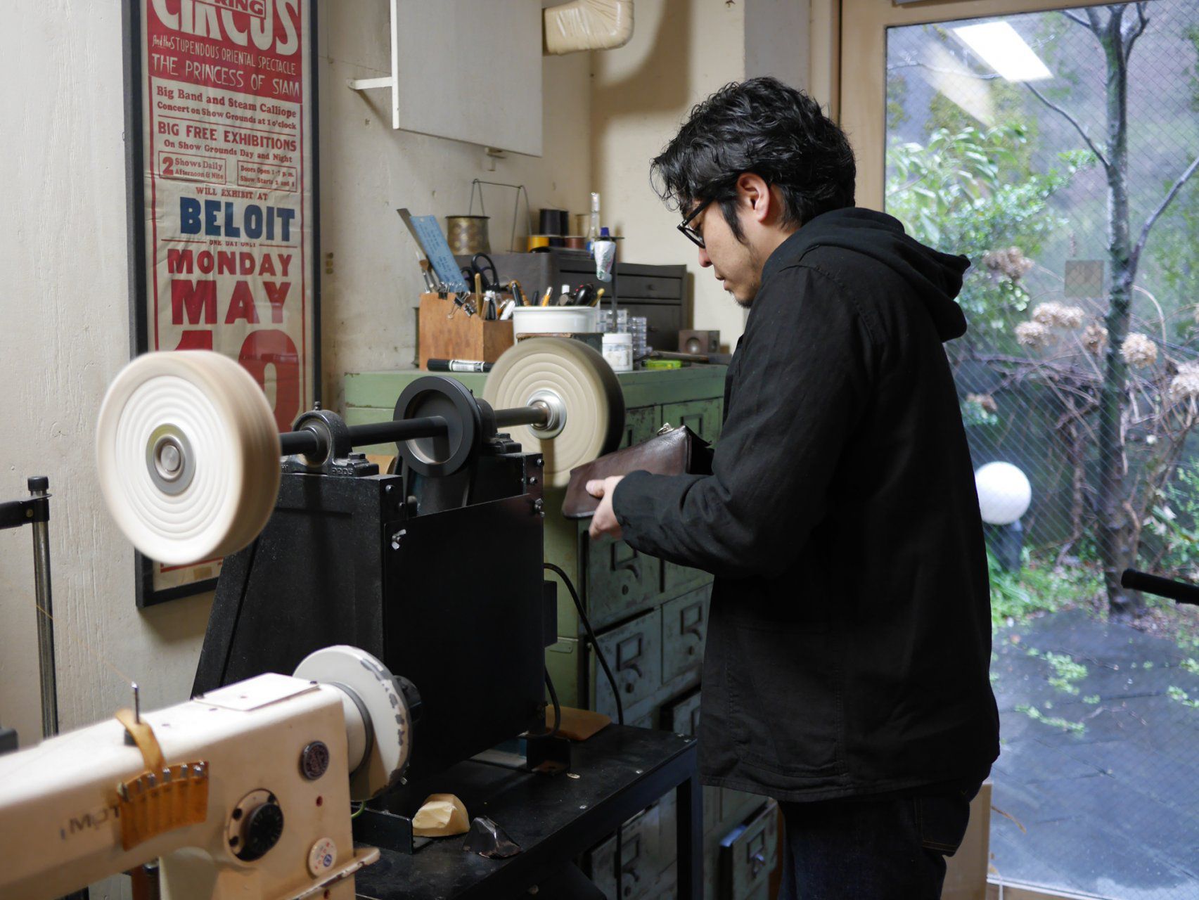 # 專訪日本國寶-本池秀夫及其MOTO：一個探索藝術與皮革關聯的家族品牌 19