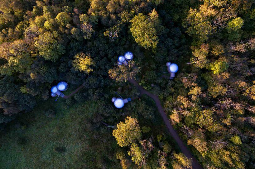 # 360 度全透明泡泡小屋仰望浩瀚星空夜景：就在北愛爾蘭的芬恩湖度假村上 3