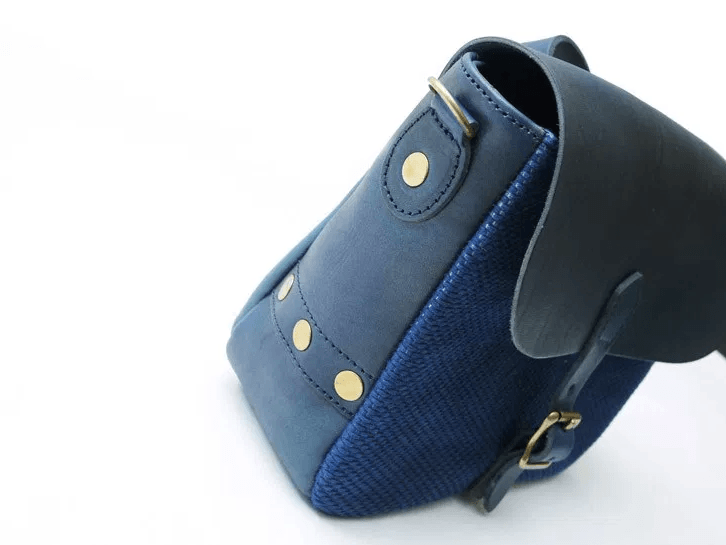 # 日本製雙重傳統藍染郵差包：Vasco - Leather Postman Mini Shoulder Bag / Sashiko 8