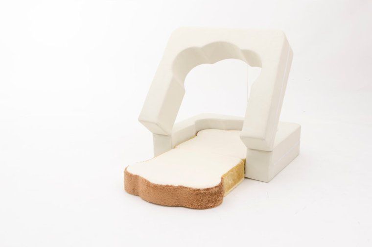 # 悠懶睡在麵包上：來自日本製的純手工「Pan Bread」沙發床 3