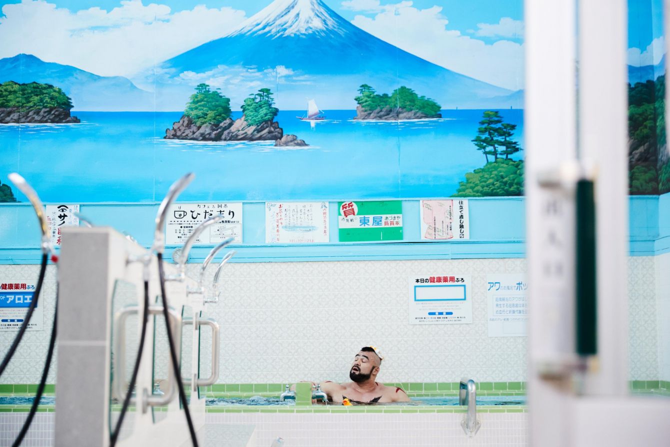 # 快打旋風的桑吉爾夫來為你介紹日本泡湯文化：來自日本 Redbull【Cosplay 妄想寫真館】企劃 8