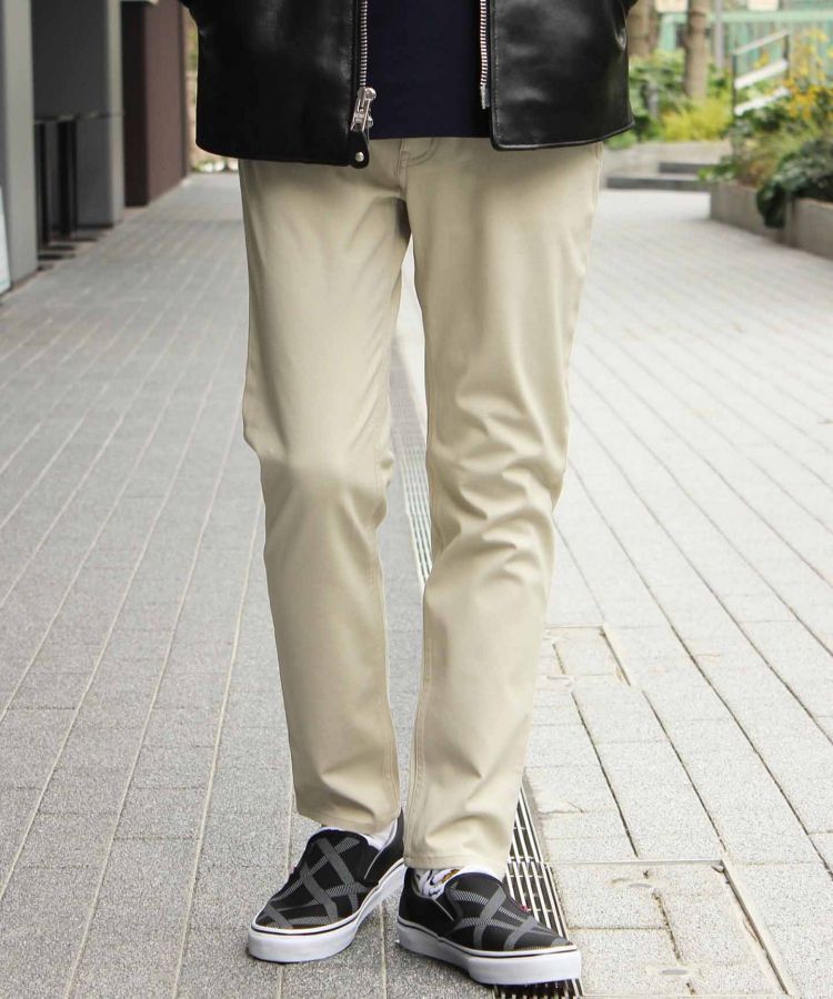 # 可防水抗汙又排汗的休閒褲：來自瑞士的 3XDRY®獨家專利技術 8