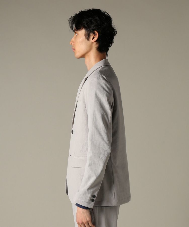 # 不只通風降溫也有抗皺效果：來自日本紡織大廠 TORAY 的專利布料 EVALET 西裝 12