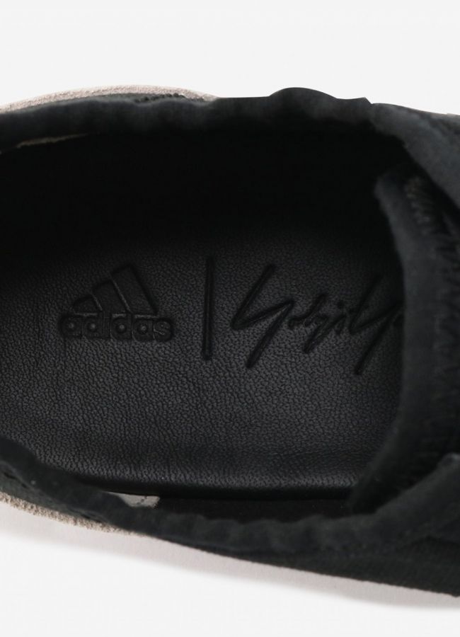 # Yohji Yamamoto × Adidas：最新聯名鞋款 “YY MATCHCOURT LOW” 上市 120
