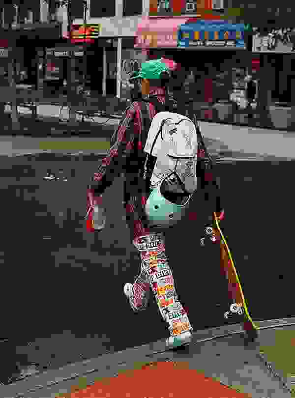 # JanSport × Mark Gonzales：以經典圖像打造春夏活潑街頭感 2