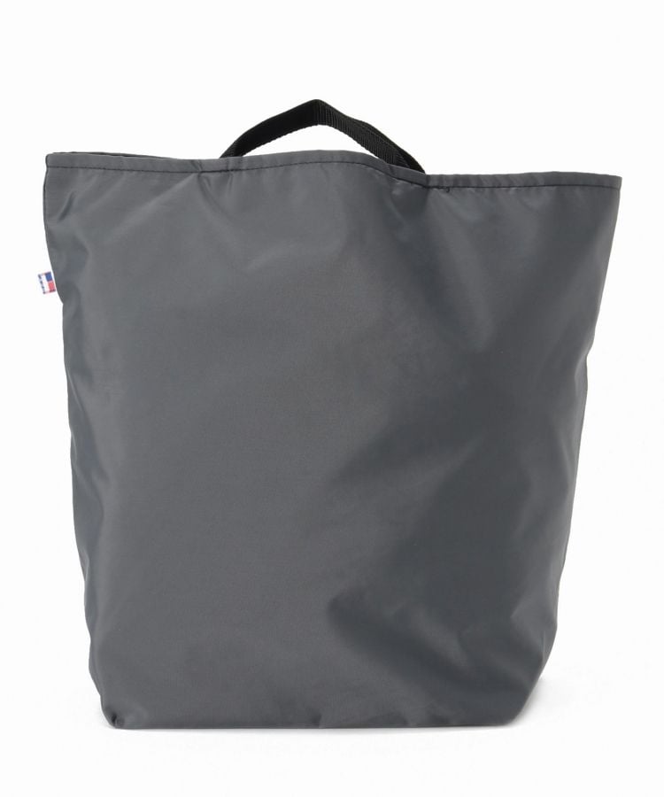 # 簡單中帶點運動的四色尼龍手提托特包：來自 USA BAGS 美國加州包袋品牌 13
