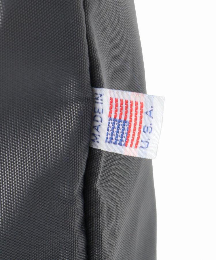 # 簡單中帶點運動的四色尼龍手提托特包：來自 USA BAGS 美國加州包袋品牌 16