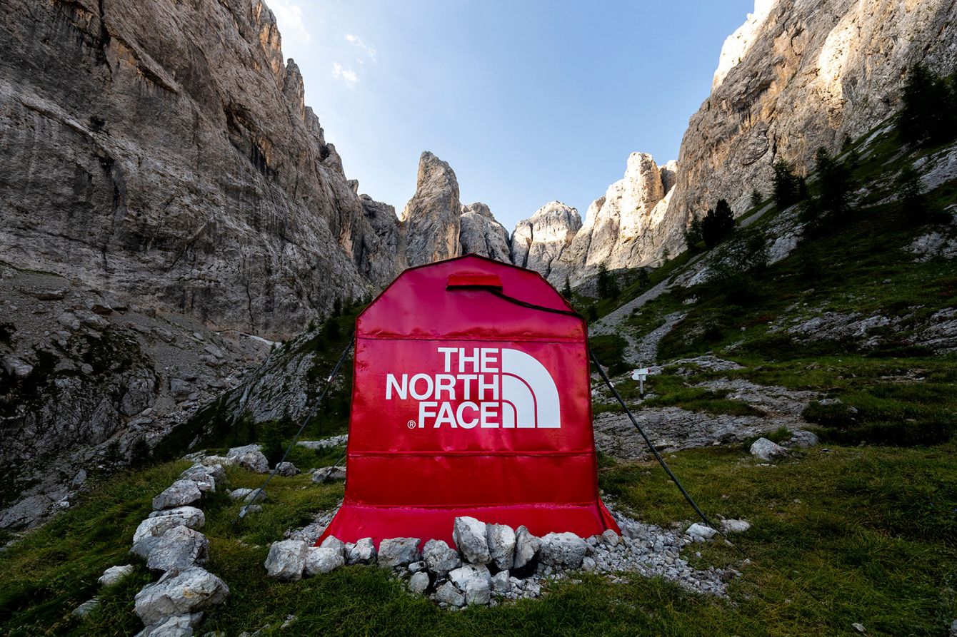 # The North Face 於多羅米提山脈開設 Pop Up Store：Pinnacle Project 2