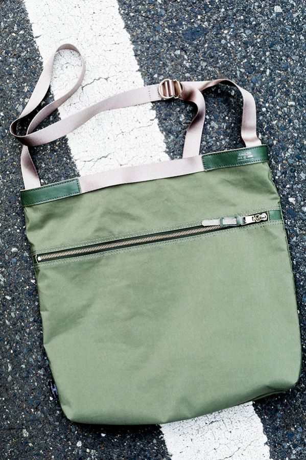 # 來自日本的包袋品牌 AS2OV：秋季新系列形象照釋出 11