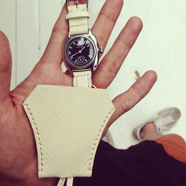 4.VAGUE WATCH Guidi pendant with watch