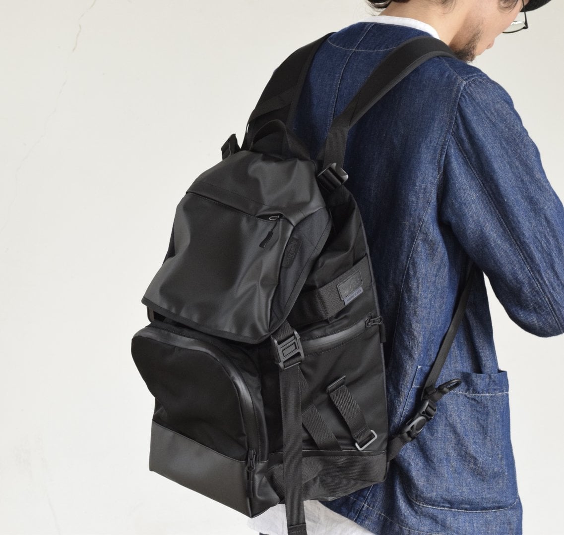 # Bag Yourself 024：看膩普通的 Daypack 了嗎？那就來顆掀蓋式後背包吧！ 8