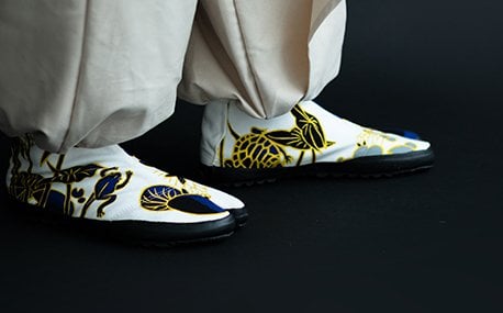 # In Your Shoes 024：原來「足袋」最早是源自於中國？分趾鞋的醜美魅力席捲全球！ 5