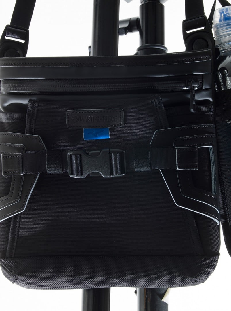 # 便利性更上一層樓：master-piece 攜手 MIZUNO 再度推出聯名，打造 Sports × Bag 現代包款 11