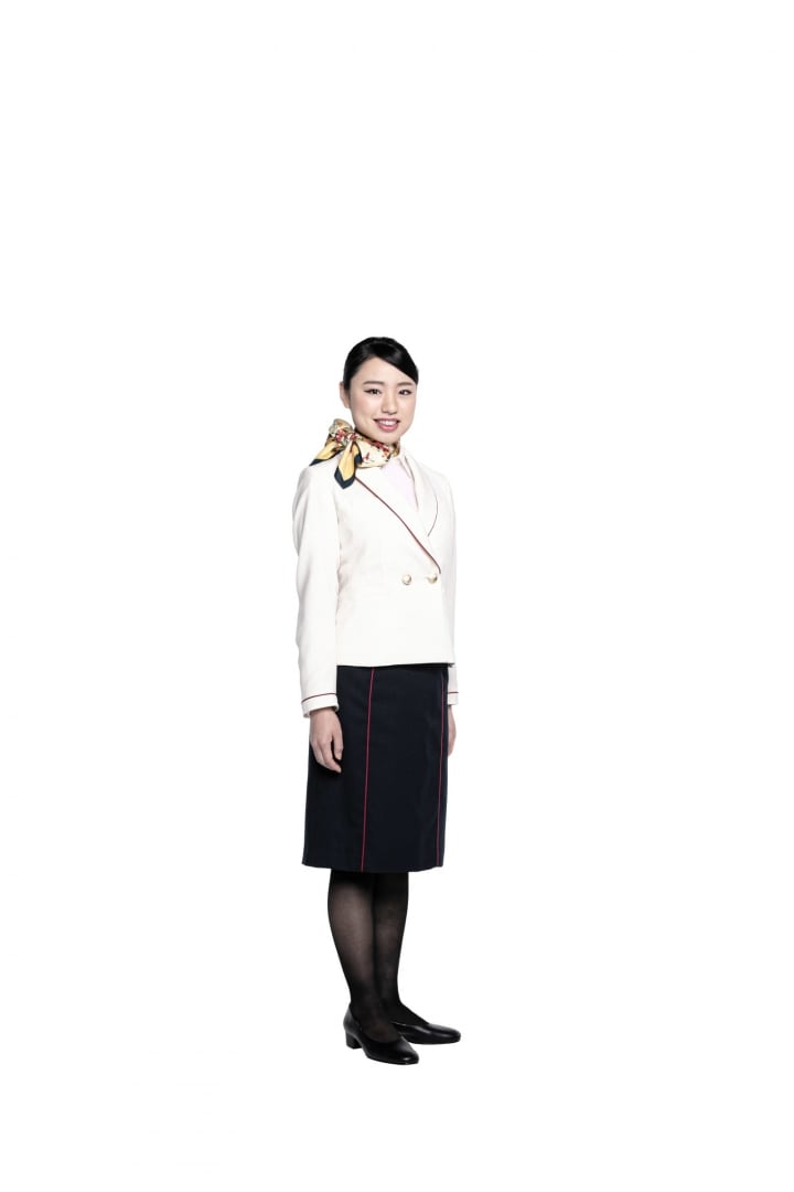 # EZUMi 細節注入：JAL備戰東京奧運，釋出全新航空制服 15