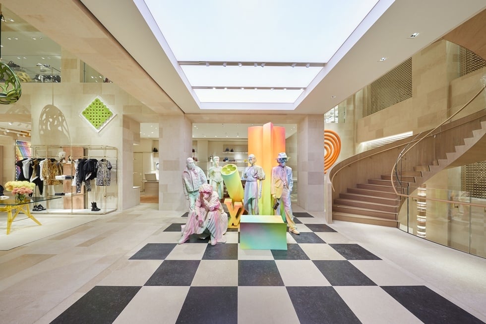 # Louis Vuitton：在倫敦開了一間藝廊？ 4