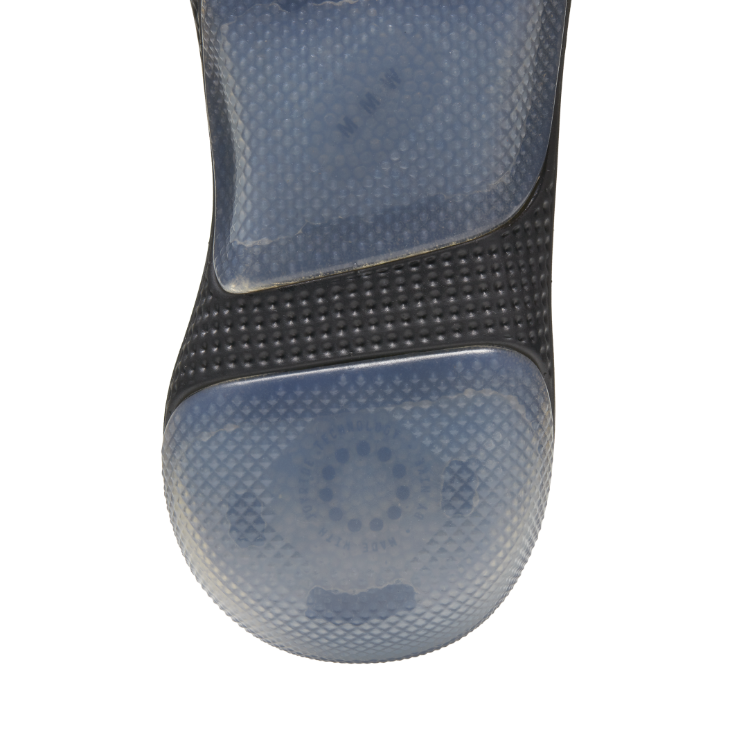 # 戶外運動更有型：設計師 Matthew M. Williams 三度聯名 NIKE 推出系列服飾與 “Joyride CC3 Setter” 跑鞋！ 12