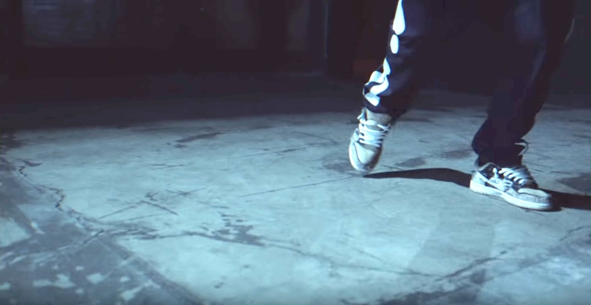 # JACKBOYS：Travis Scott 釋出全新影片揭露神秘鞋款 2