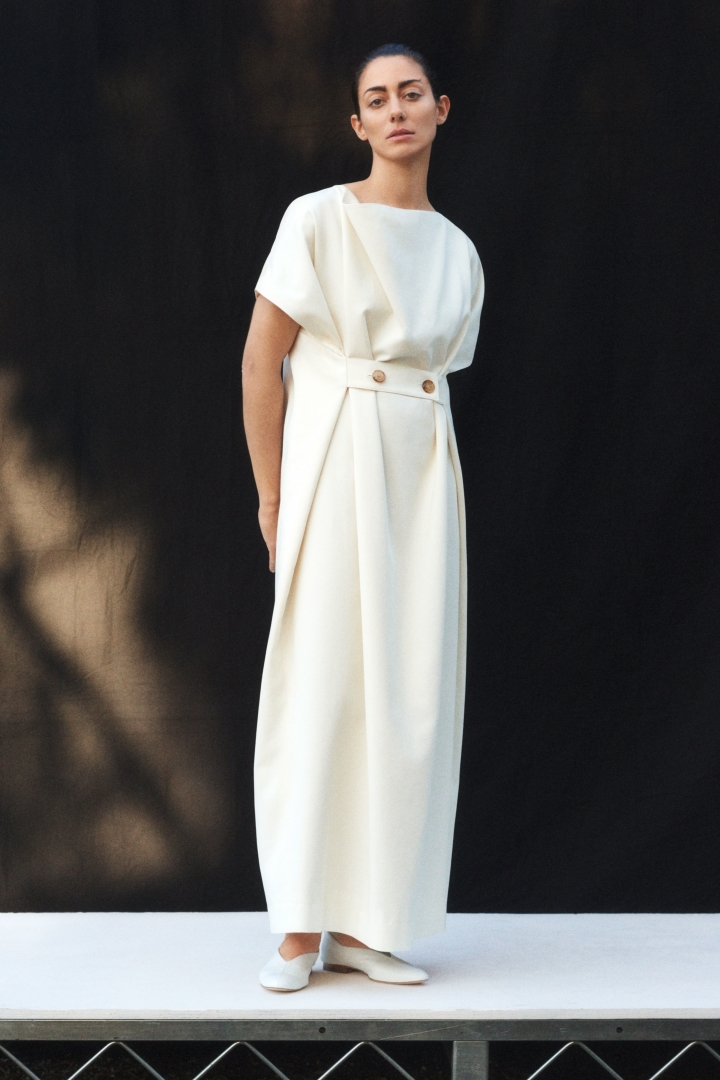 # 美國洛杉磯品牌「Co」：不盲目追逐流行趨勢，簡單優雅的高品質服裝 24