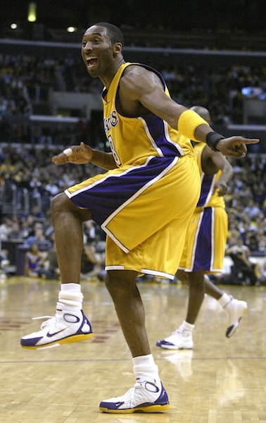 # 愛他或恨他：籃球史上永遠的黑曼巴傳奇 — Kobe Bryant 5