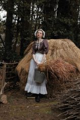 # 老字號內衣工廠也做時裝：OVERLACE 2020AW 打造文藝復興的森林少女