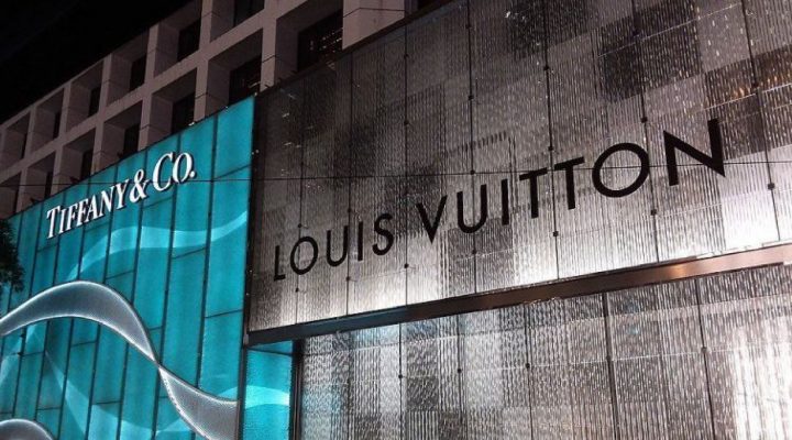 # 精品聯姻破局：LVMH 與 Tiffany 互相控告，「美法關稅戰」是最後一根稻草？