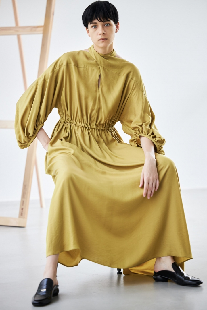 # 專為女性打造的現代服飾：AKIRANAKA 從日本文化美學出發！ 3