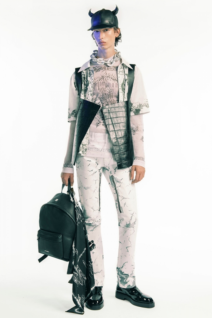 # 重返金屬配飾的熱潮：Matthew M. Williams 情人鎖頭將為 Givenchy 掀起一波風潮？ 10