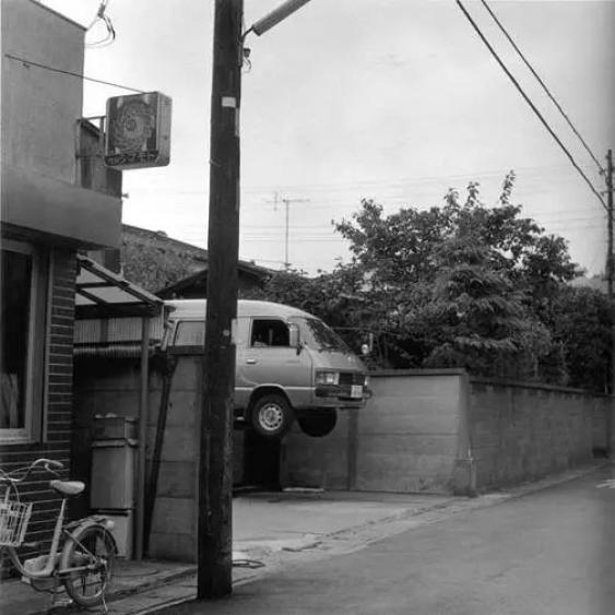 # 他耗時三十年在淺草寺拍照：日本攝影大師鬼海弘雄不敵淋巴癌逝世，享壽75歲。 22