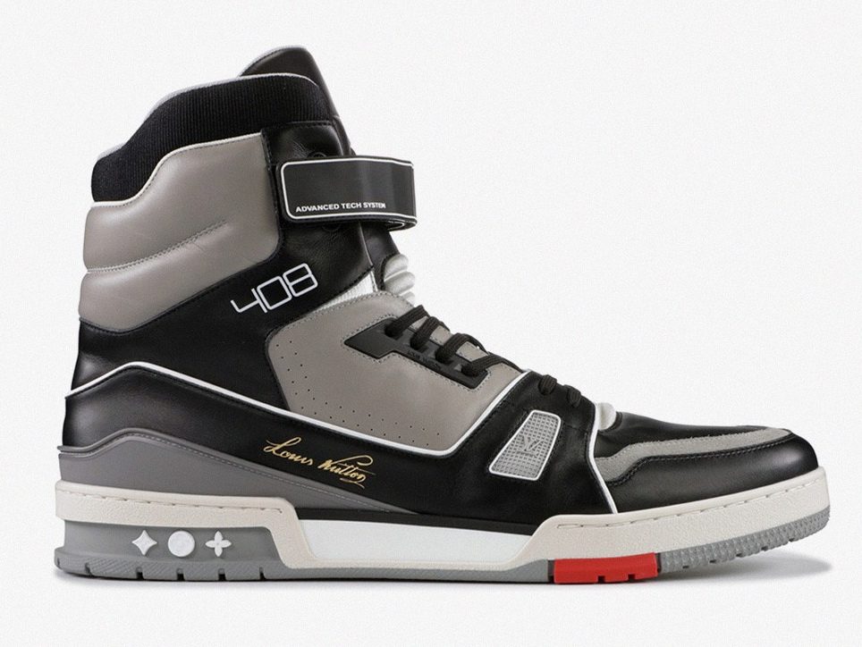 # 請選擇你會買哪一雙：炒到三萬元的 Jordan 還是原價就要三萬的精品球鞋？ 6