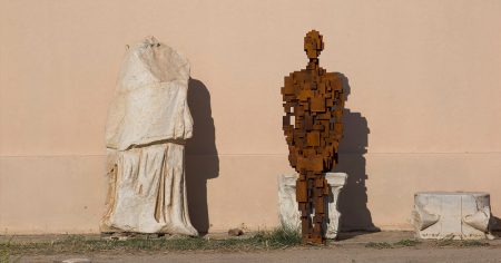 # 藝術真的能拉近人與神的距離嗎：知名雕塑家 Antony Gormley 告訴你人體絕不僅限於血肉之軀！