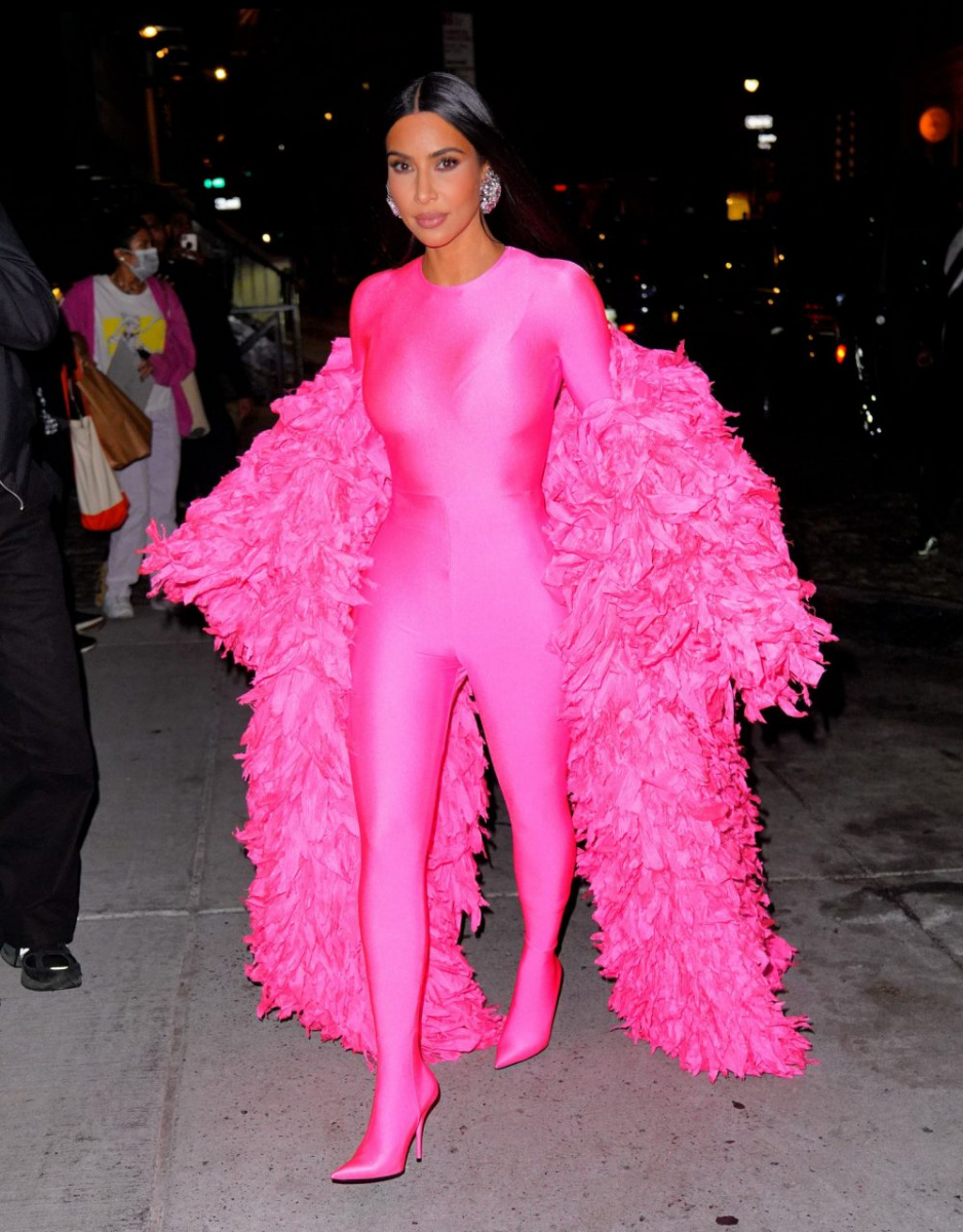 # 這對神組合會成為新時代的奧黛麗赫本 x Givenchy 嗎：Kim Kardashian 和 Balenciaga 是什麼套路？ 10