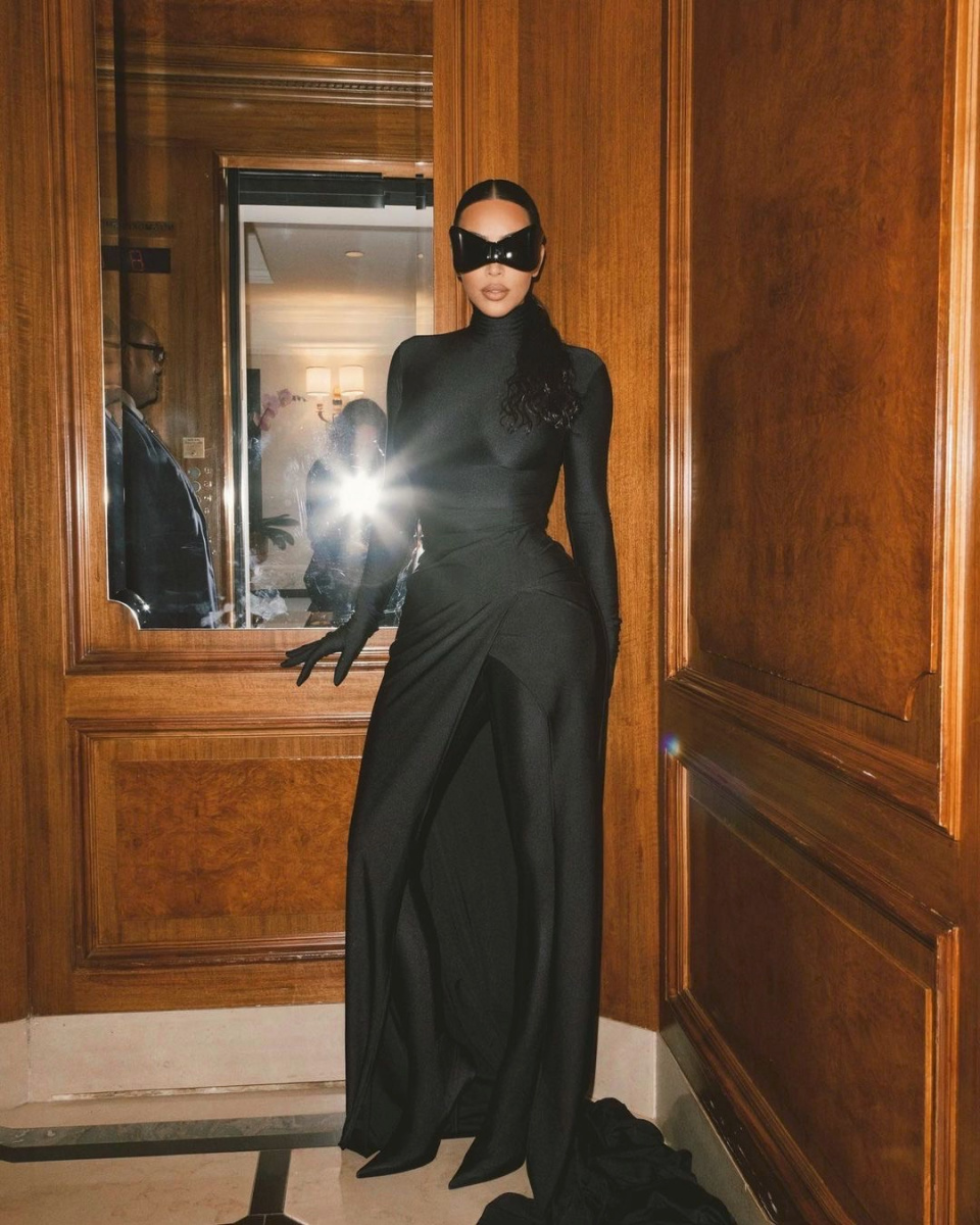 # 這對神組合會成為新時代的奧黛麗赫本 x Givenchy 嗎：Kim Kardashian 和 Balenciaga 是什麼套路？ 8