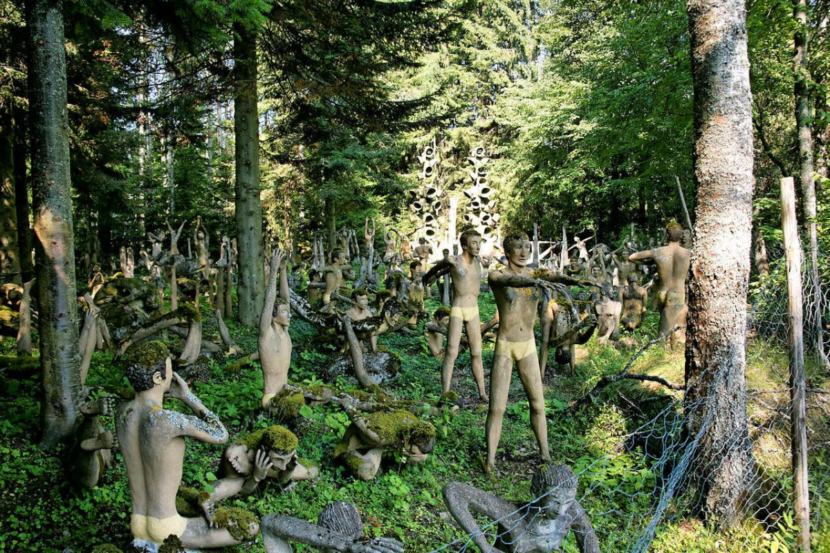 # 他用 50 年造一座雕塑公園只為救贖自我：芬蘭最神迷藝術家 Veijo Rönkkönen 和他的秘密花園 2