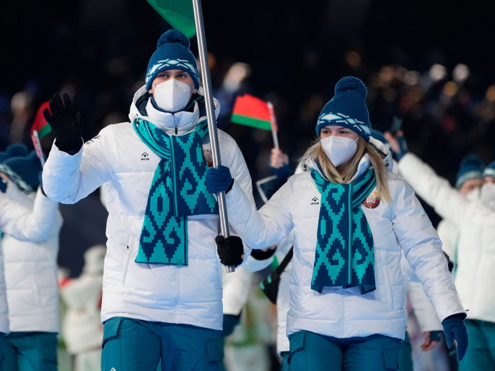 # 從金卡黛珊到 Lululemon 都參與的冬季奧運：哪一個國家隊的服裝最深得你心？ 12