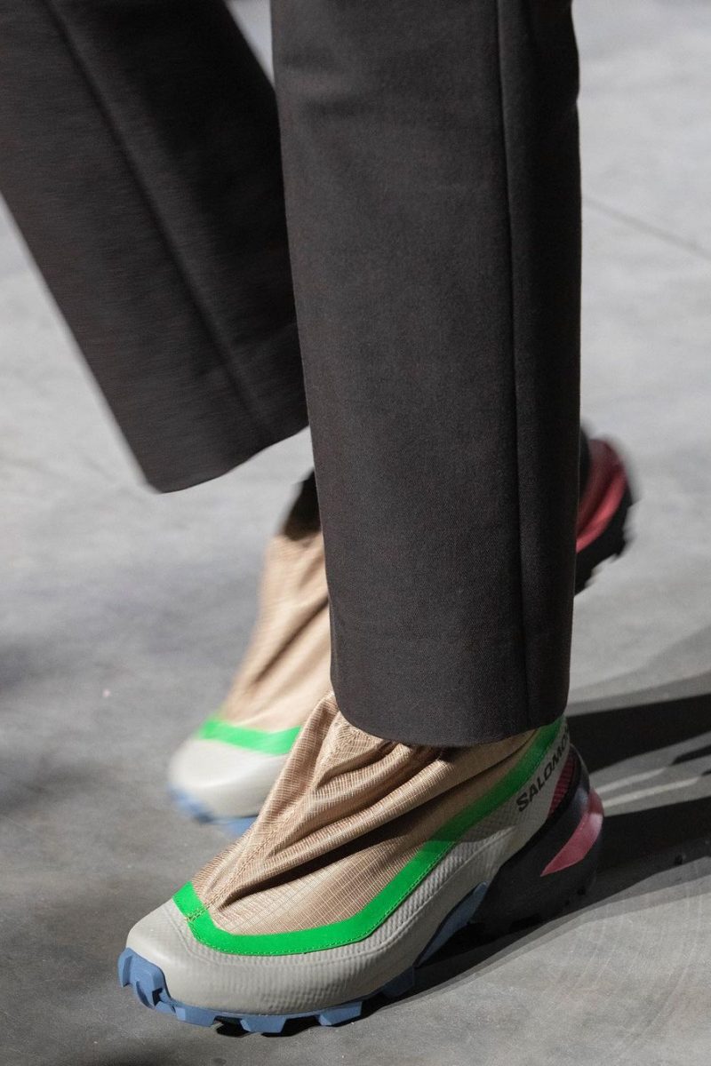 # 2022 秋冬時裝周登場的 7 雙帥鞋：從 MM6 x Salomon 到 Dior x Birkenstock 你選哪一雙？ 4