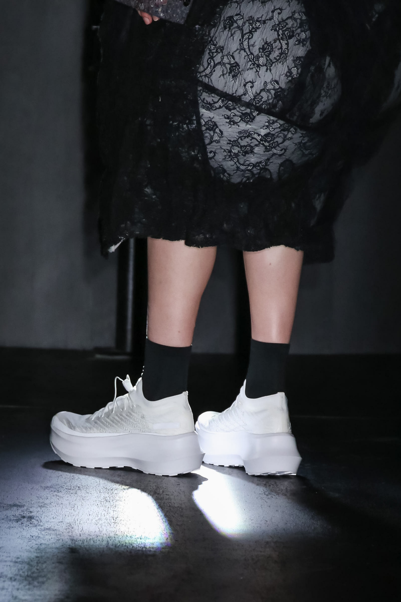 # 2022 秋冬時裝周登場的 7 雙帥鞋：從 MM6 x Salomon 到 Dior x Birkenstock 你選哪一雙？ 5
