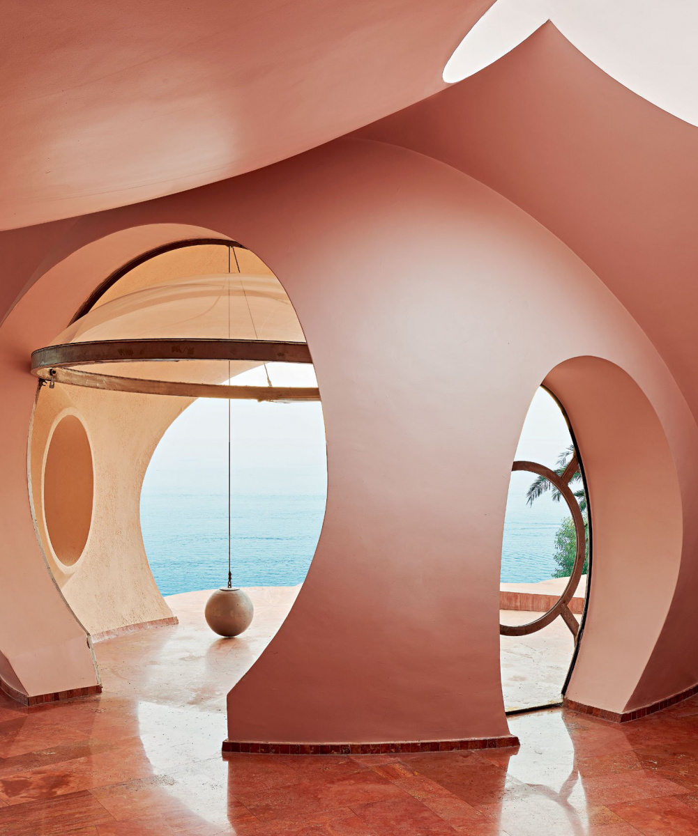 # 俯瞰地中海的超現實粉紅泡泡是時尚界大師們的夢想之地：讓 Jacquemus 和 Dior 都著迷的 The Pallais Bulles 7