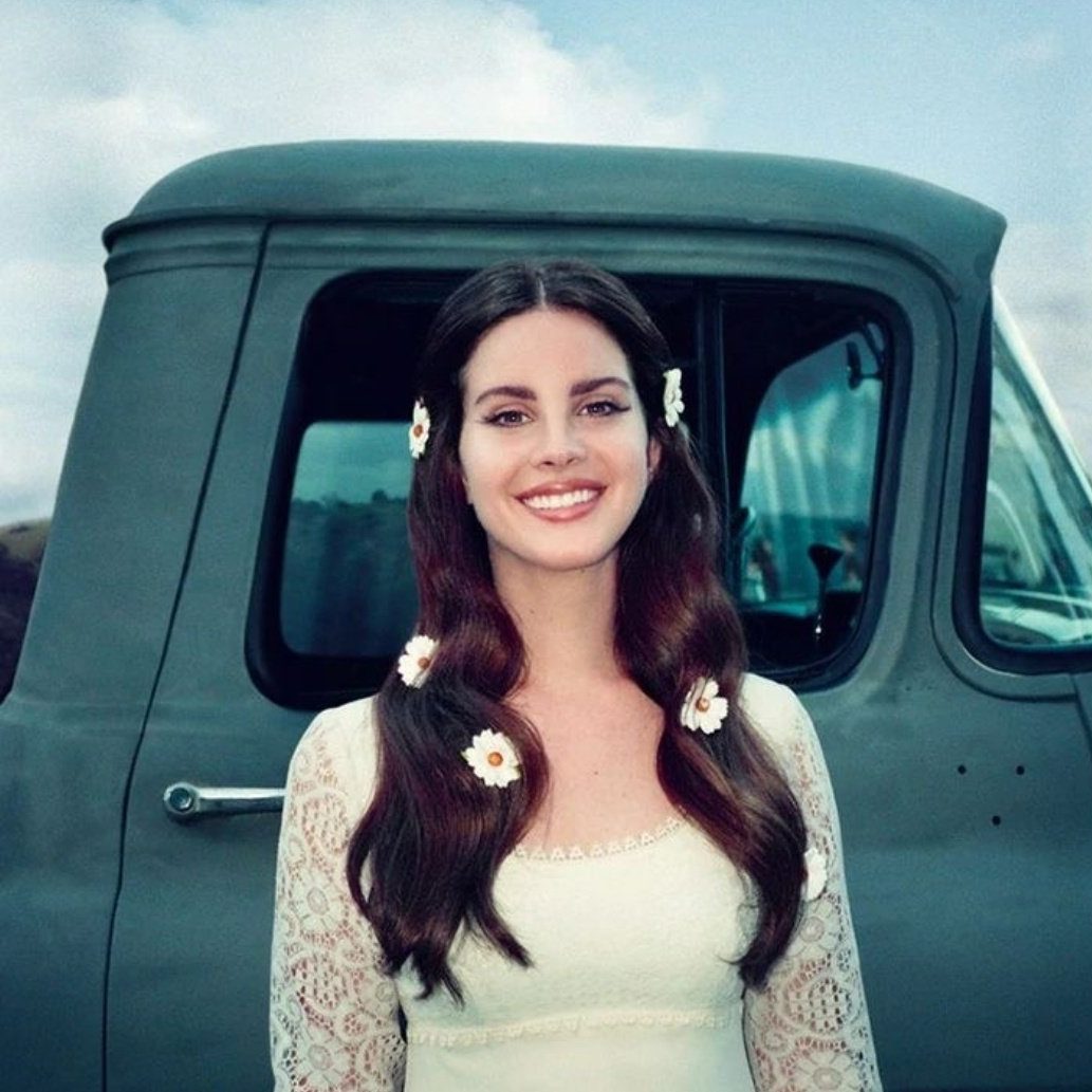 # 如果你喜歡 Lana Del Rey，那你不能不認識她才華洋溢的攝影師妹妹 Chuck Grant：姐姐用歌聲說故事，妹妹用鏡頭再說一次！ 1