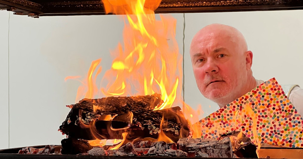 # 這次不是砸蕃茄，而是直接燒毀三億台幣的藝術作品：英國鬼才藝術家 Damien Hirst 的作品二選一，你要 NFT 還是實體畫作？