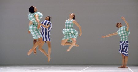 #肉體、服裝、舞蹈的三位一體：在川久保玲的 80 歲生日，回憶他與現代舞大師 Merce Cunningham 的經典舞劇《Scenario》