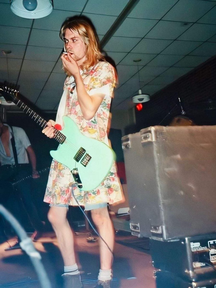 # 三十年前，這位搖滾傳奇因為舒服穿上女性的洋裝：最了解 Kurt Cobain 的設計師宮下貴裕和 The Soloist. SS23 4
